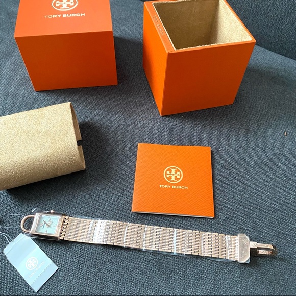 Authentic Tory Burch bracelet watch rosegold - Picture 3 of 5